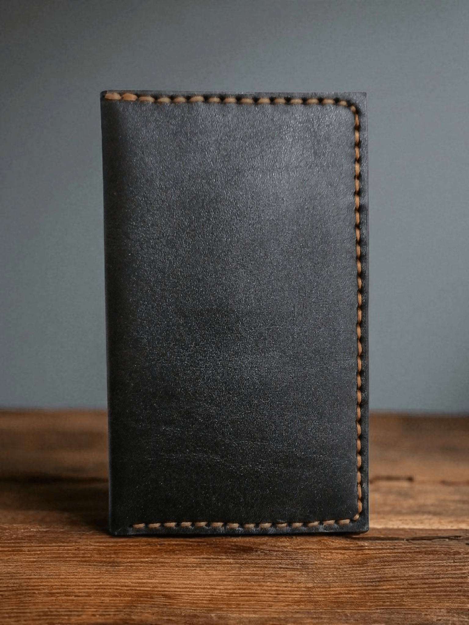 Compact Leather Wallet for Men | Holds 6 Cards